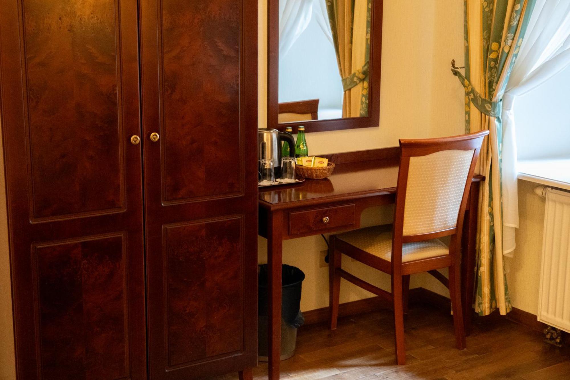 Aparthotel Karmel 克拉科夫 外观 照片