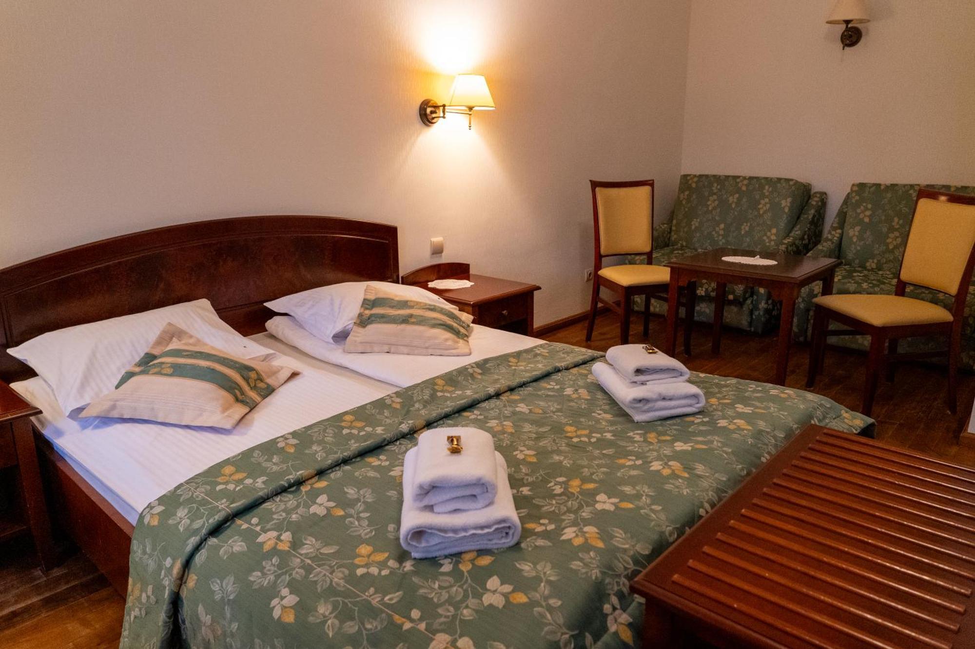 Aparthotel Karmel 克拉科夫 外观 照片