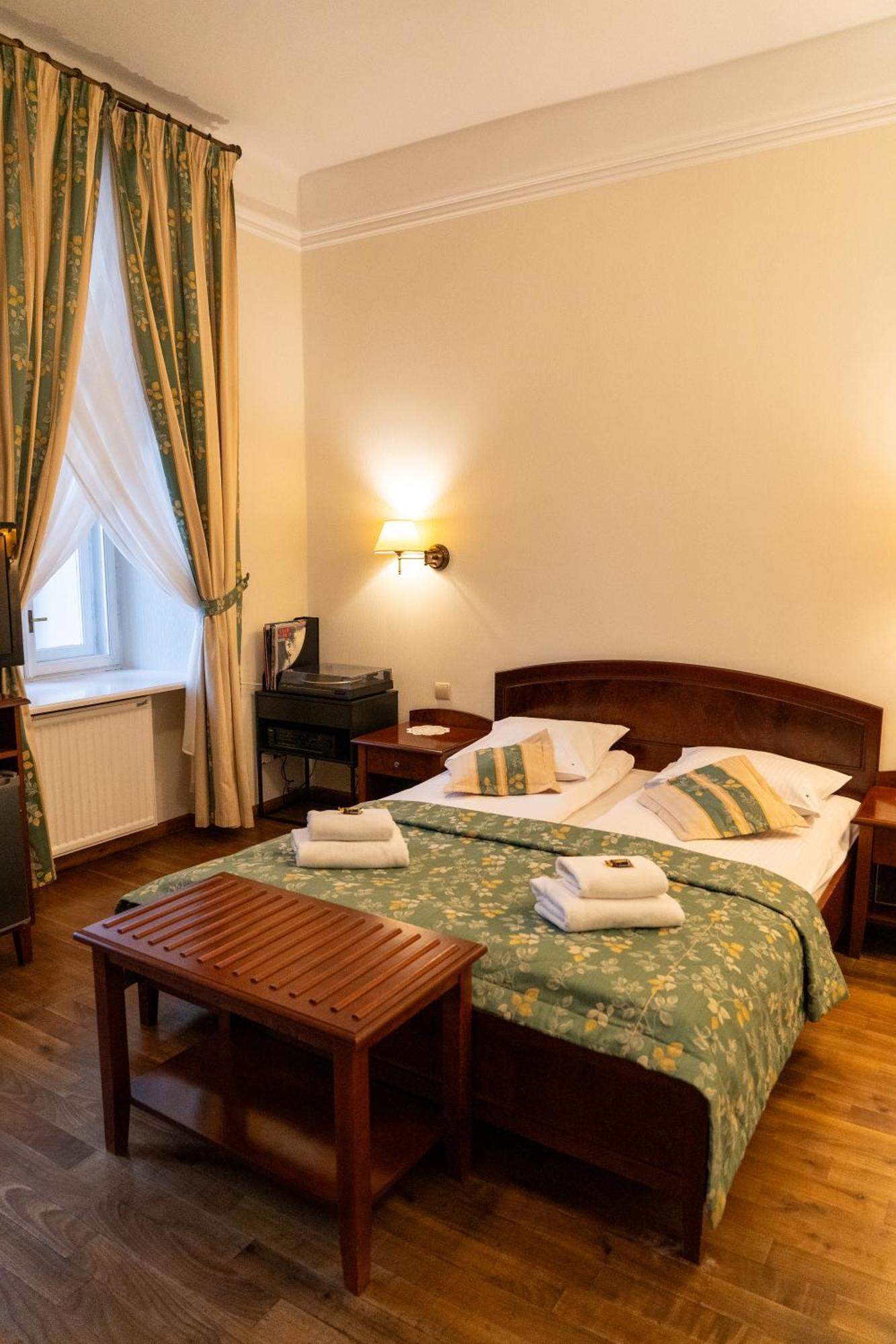 Aparthotel Karmel 克拉科夫 外观 照片