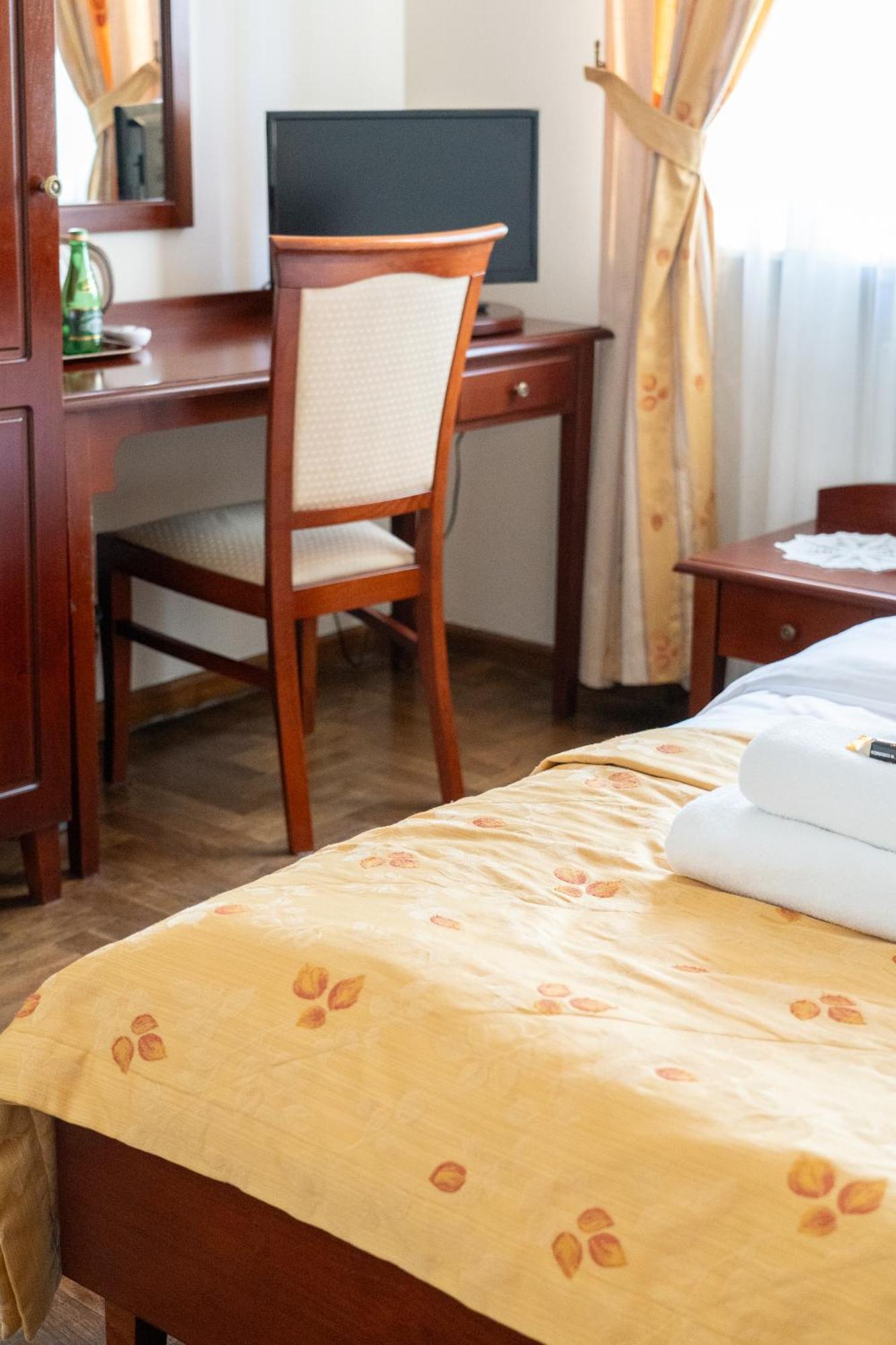 Aparthotel Karmel 克拉科夫 外观 照片